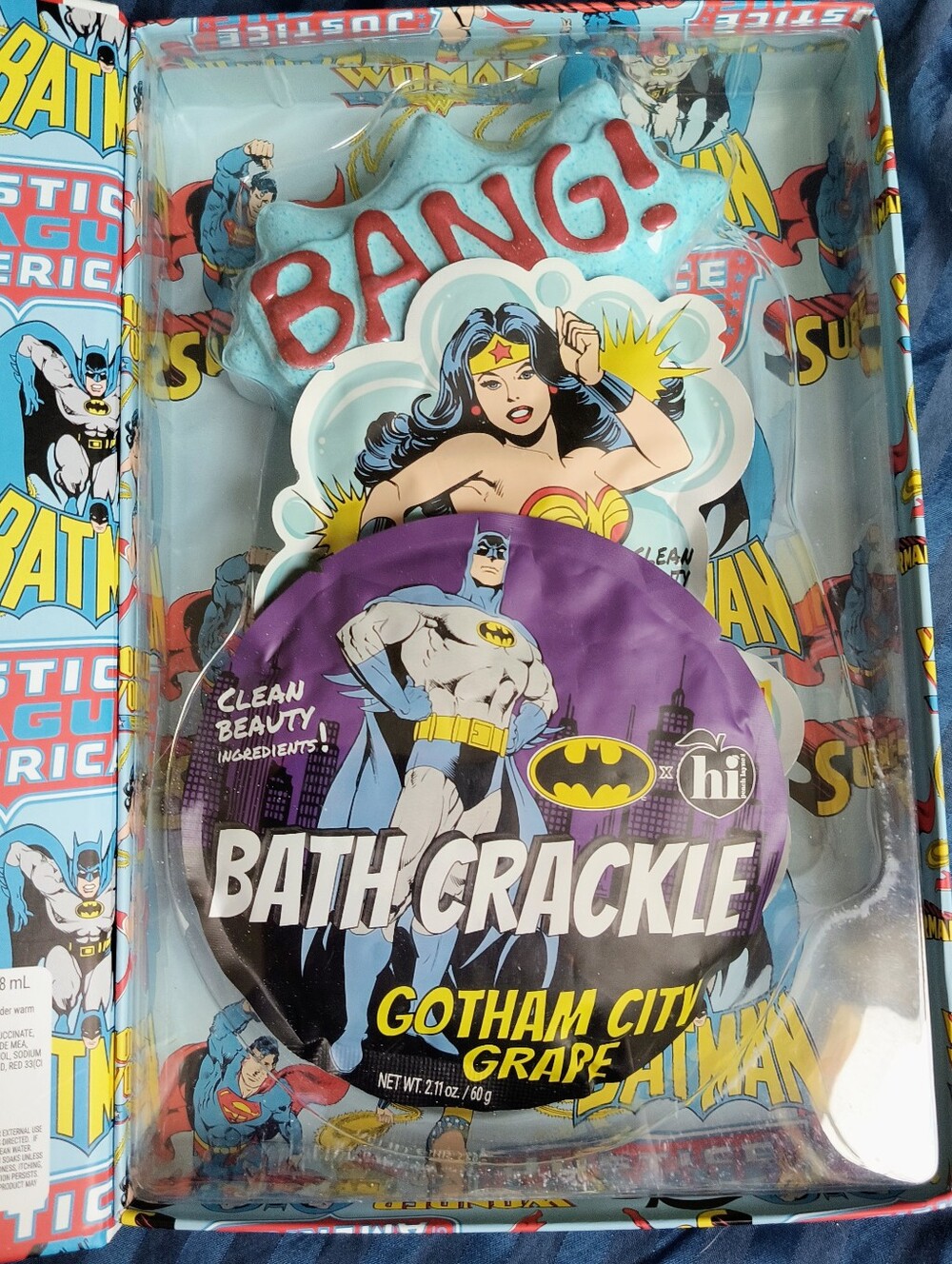 DC Gotham City Grape Bath Crackle Gift Set — Purple, Blue, Red